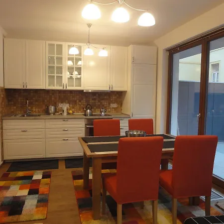 Daire Apartman Mozartova